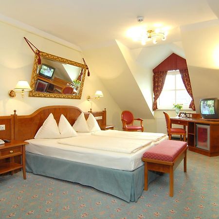 Altstadt Hotel Mosser Villach Exterior foto